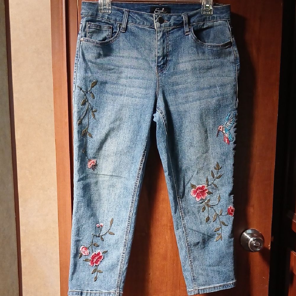 Earl Jeans Blue Ankle Cropped Denim with Floral Embroidery